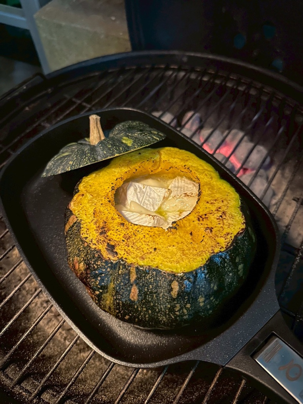 丸ごとかぼちゃカマンベール